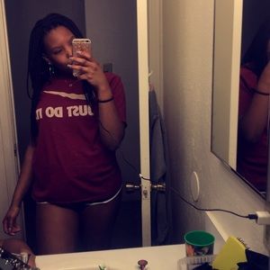 Meet your Posher, Nylece